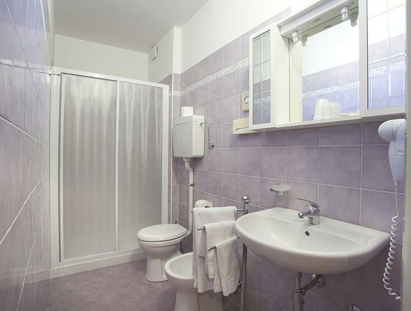 Hotel Giordo リミニ エクステリア 写真